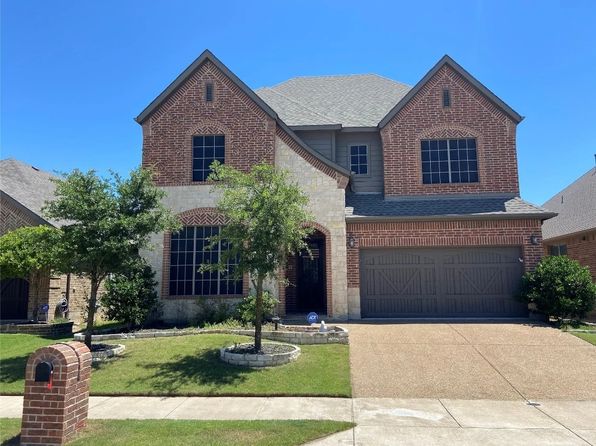 588 Deverson Dr