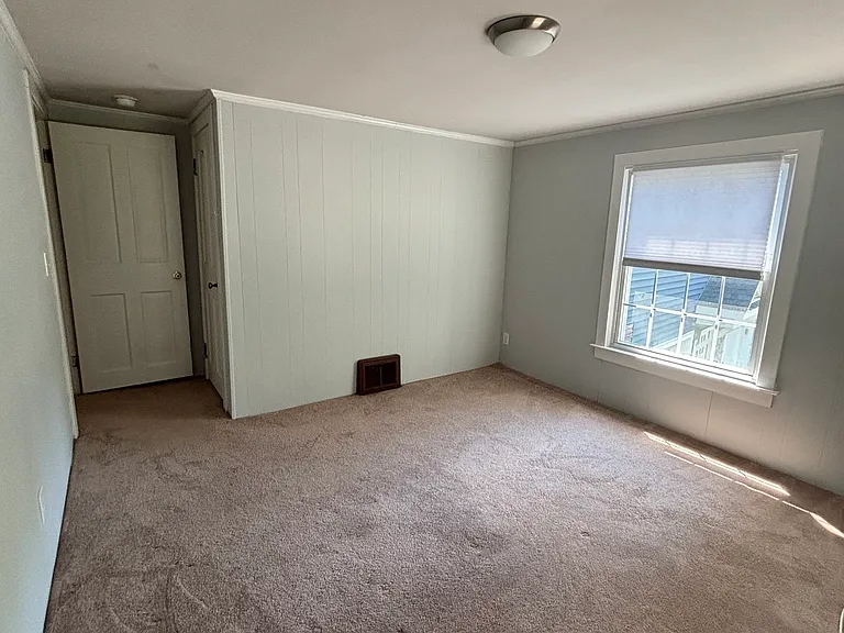42 Nashville Rd — Photo 5
