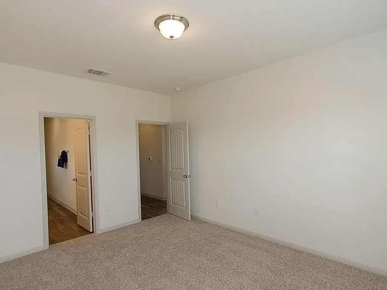 409 Otto Ave — Photo 13