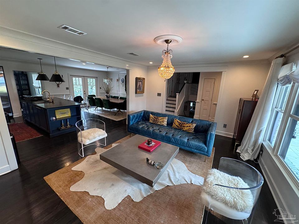 2nd image of 3435 Dunwody Dr