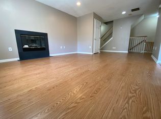 109 Inverness Dr #109, Edison, NJ 08820