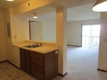 2nd image of 833 Crossing Ct APT 101