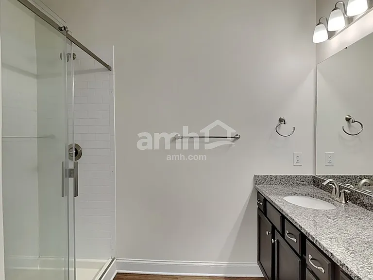 334 Elmhurst Dr — Photo 13