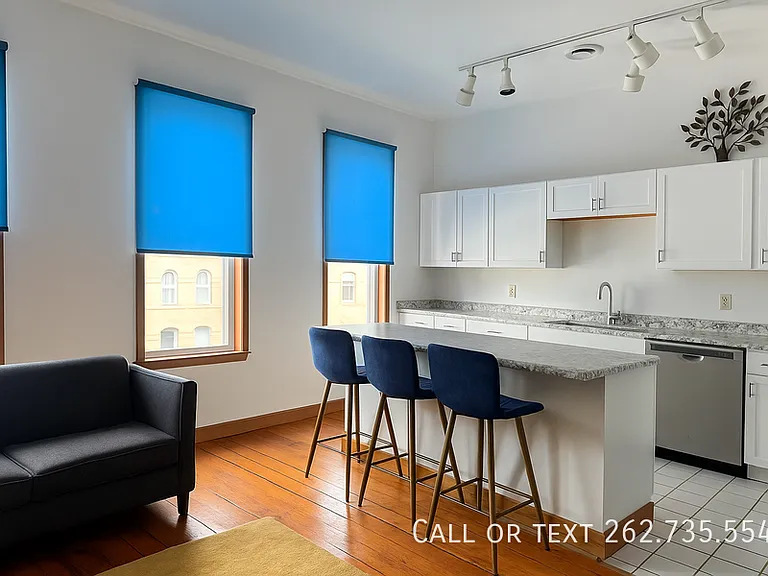 232 Main St #UPPER — Photo 11