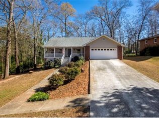 5032 Green Oak Dr SW, Lilburn, GA 30047