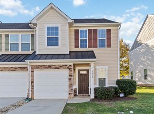 2613 Silverthorn Dr, Charlotte, NC 28273