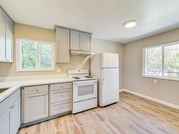 28537 E 13th St APT D, Hayward, CA 94544