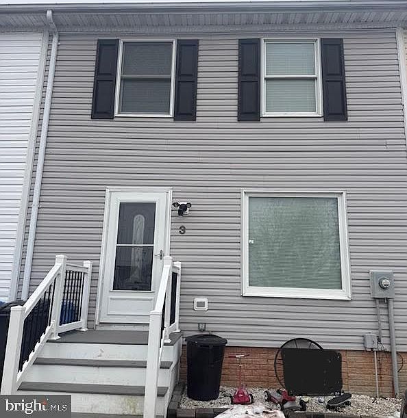 1st image of 3 Courtland St