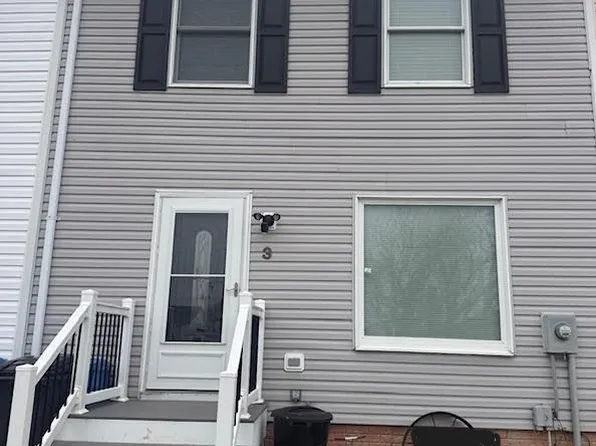 3 Courtland St, Taneytown, MD 21787