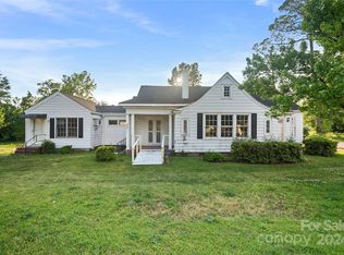 202 S Main St, Lake View, SC 29563