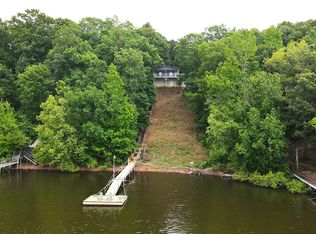 365 Bluff Rd, Big Sandy, TN 38221