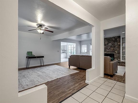 3rd image of 1804 Pine Oak Dr