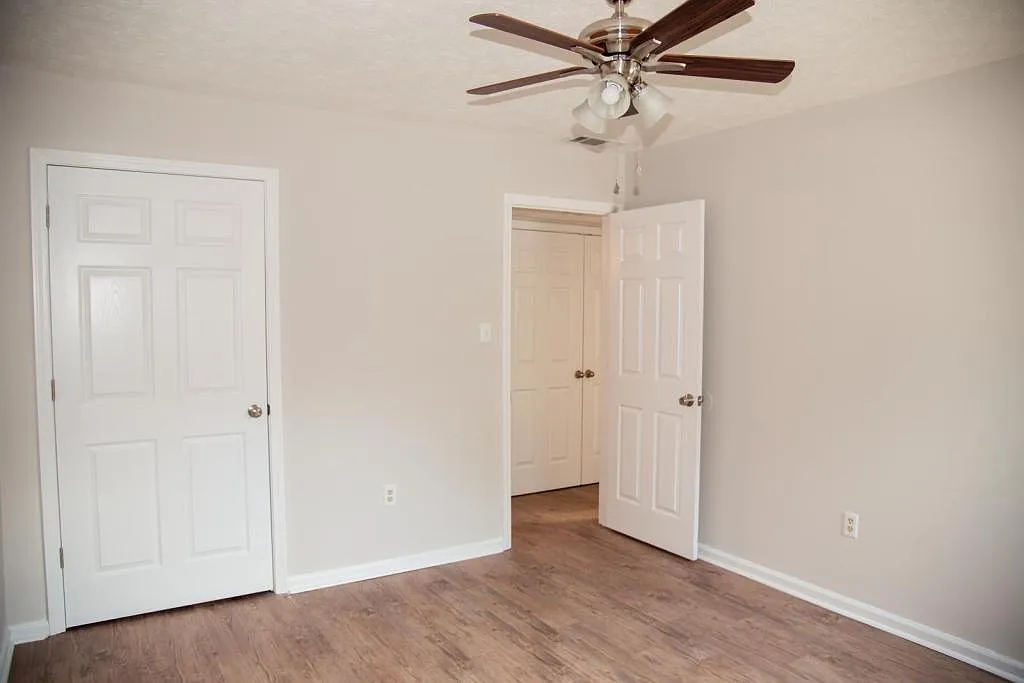 303 E 2nd St, Springfield, GA — Photo 2