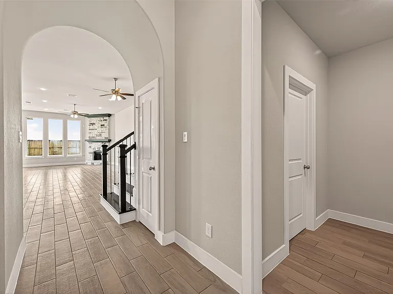 2619 Lilac Point Ln — Photo 6
