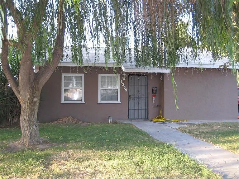 1359 Mehlert St photo 1