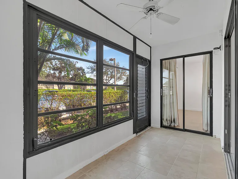 15364 Lakes Of Delray Blvd #45 — Photo 41