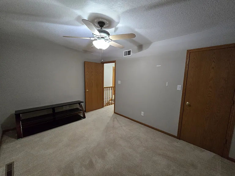 4710 Donald Dr — Photo 44