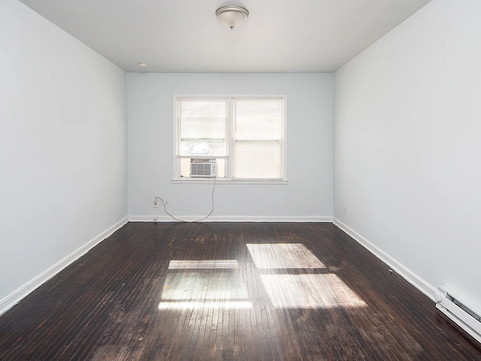 1 bed, 600 sqft, $995 — Photo 3