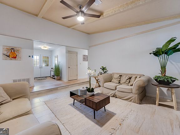 5th image of 6517 Charter Oaks Cir