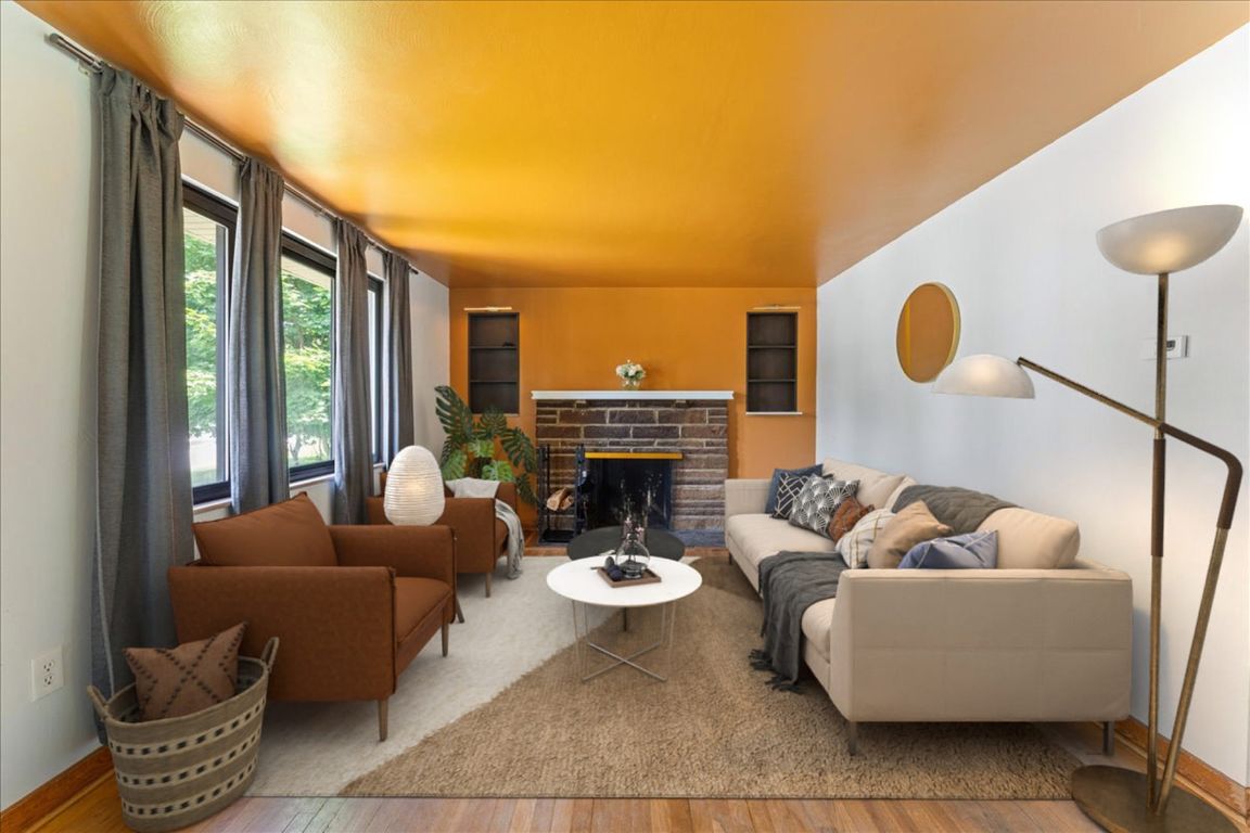 10livingroomnochair