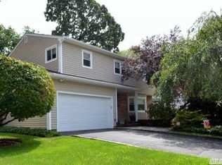 54 Knott Dr, Glen Cove, NY