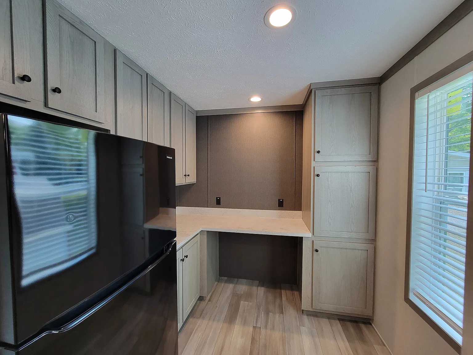 3 bed, 2.0 bath, $1,599 — Photo 4