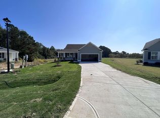 446 Sandcastle Ln, Four Oaks, NC 27524