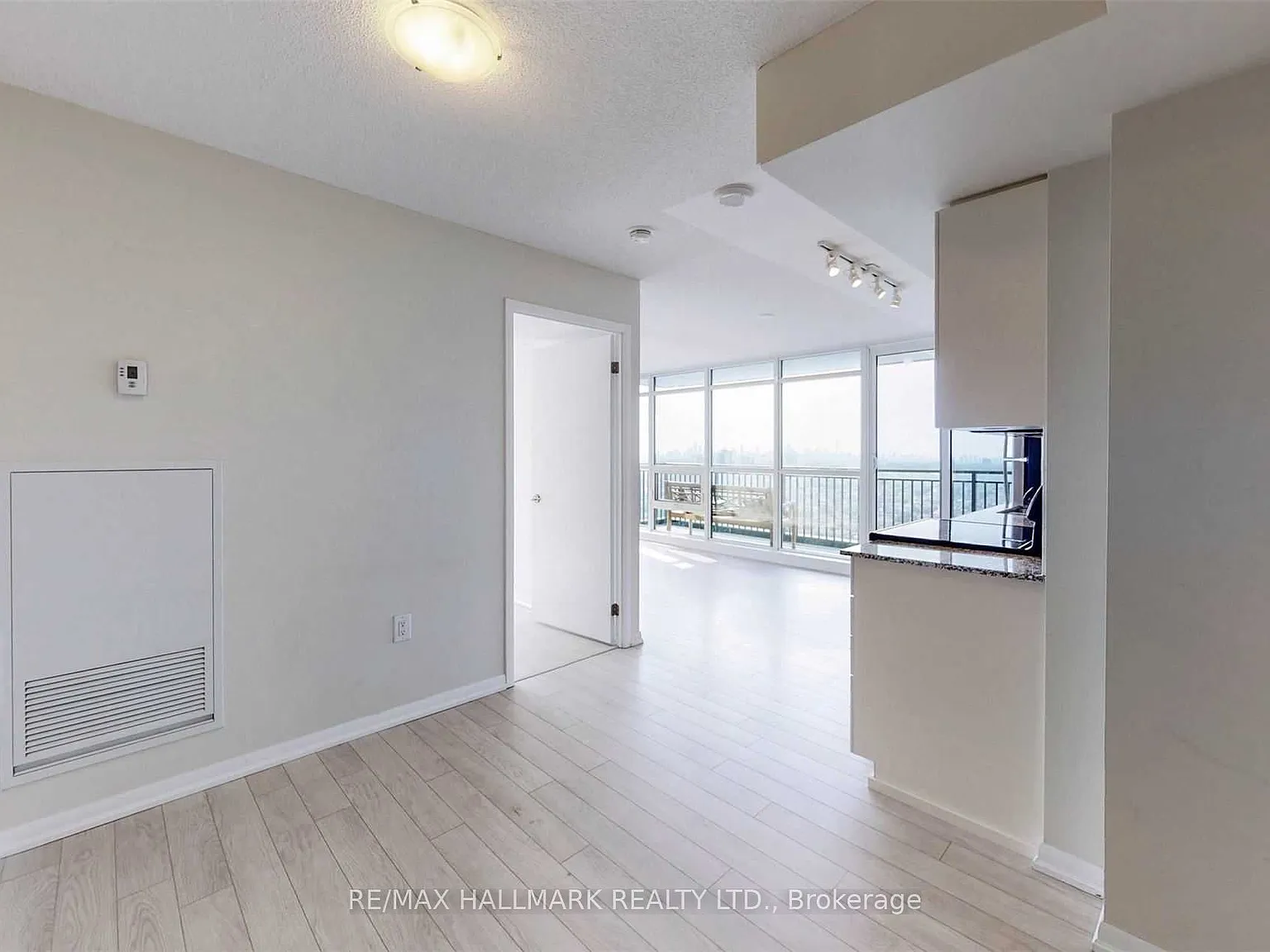 2 bed, $2,400 — Photo 1