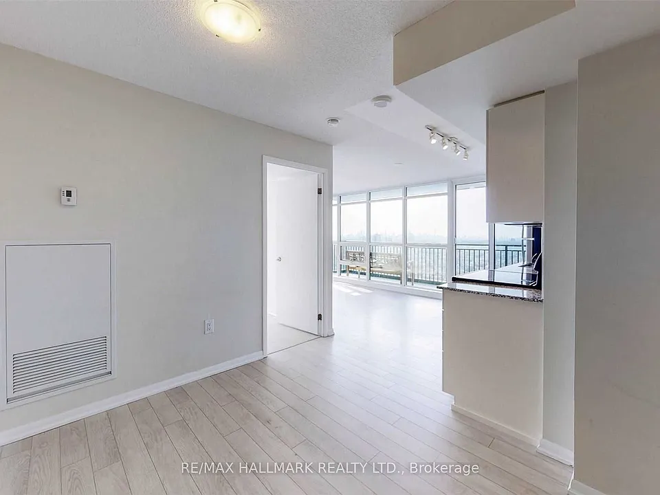 830 Lawrence Ave W #2607