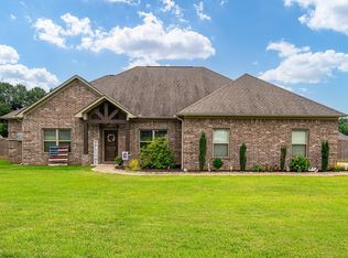 39 Daniel Dr, Conway, AR 72032