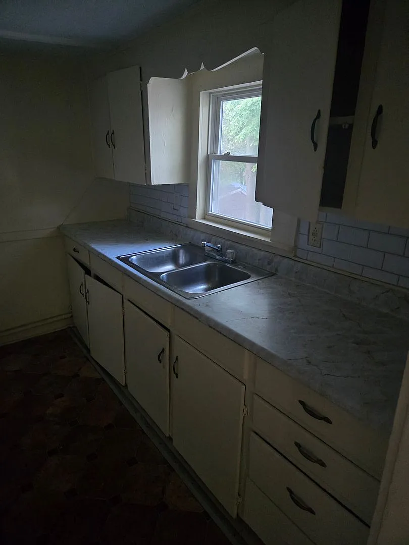 610 Turtle St. — Photo 3