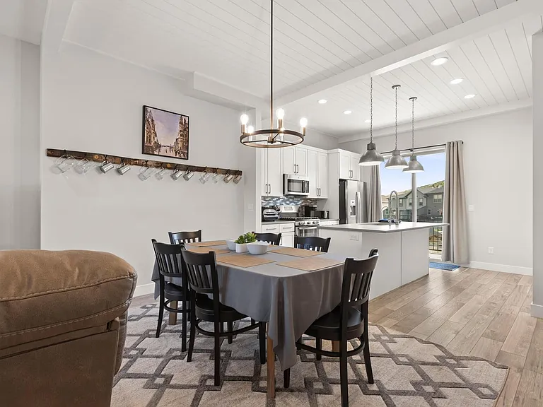 1107 W Wasatch Spring Rd — Photo 9