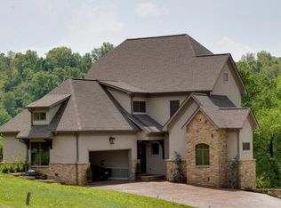 203 Carters Lndg, Piney Flats, TN 37686