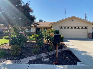 4011 W Howard Ave, Dinuba, CA 93277