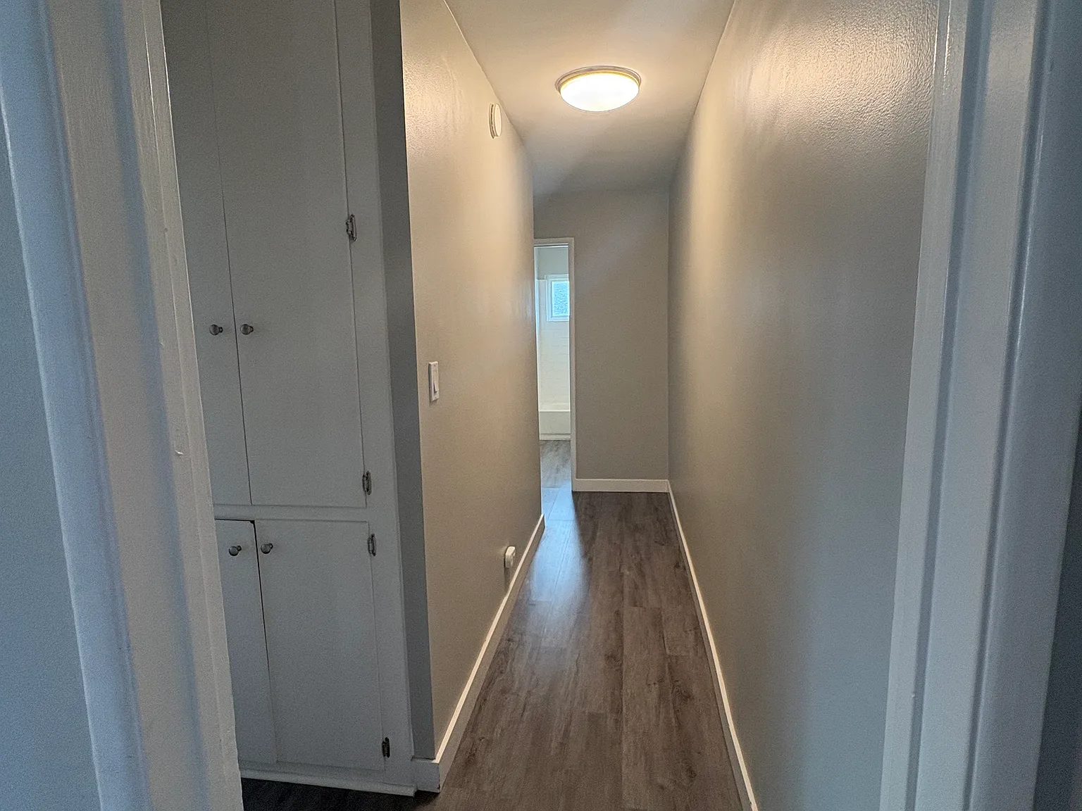 2 bed, 950 sqft, $2,100 — Photo 4
