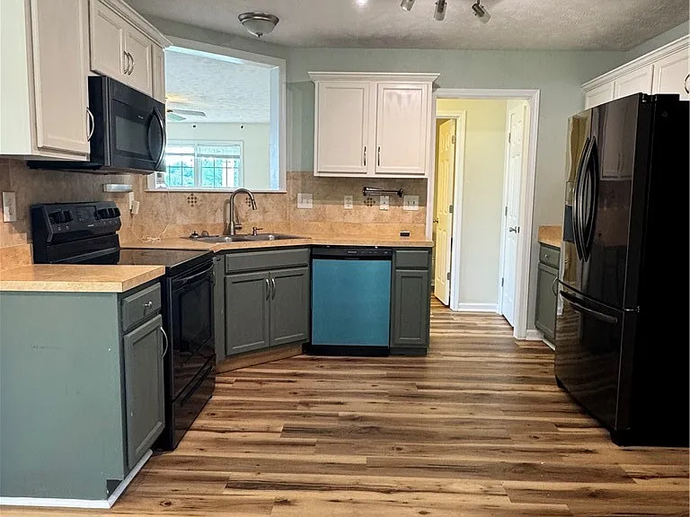 6541 Valley Falls Rd — Photo 9