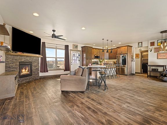 4th image of 139 Rolling Prairie Way