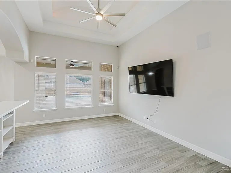 10311 N 23rd Ln — Photo 11