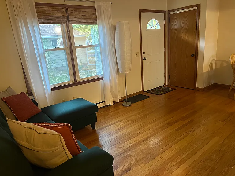 3849-51 Clover Ln #3849 — Photo 5