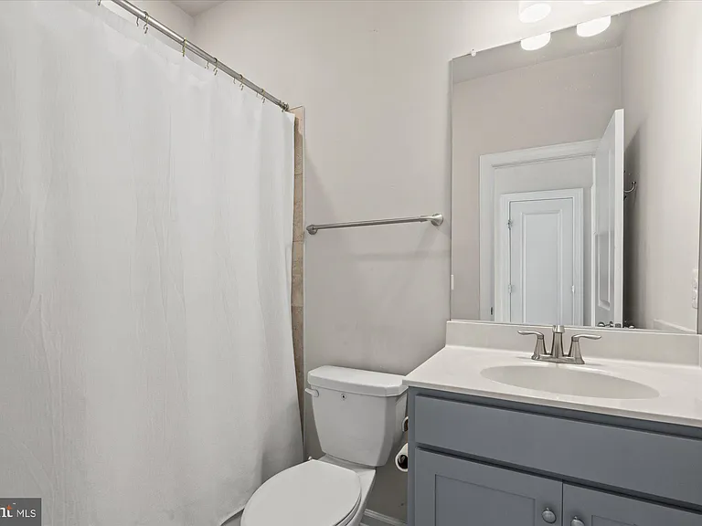 8156 Tompkins St — Photo 29