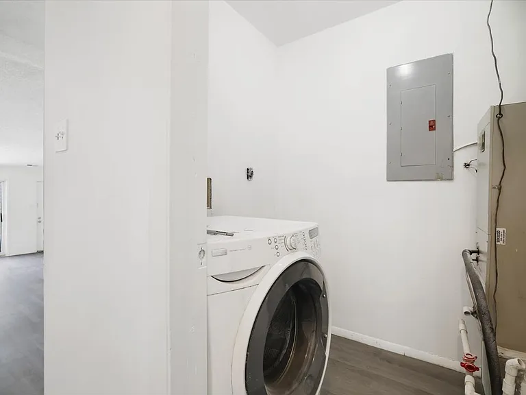 145 Snowshoe Ct #204 — Photo 21