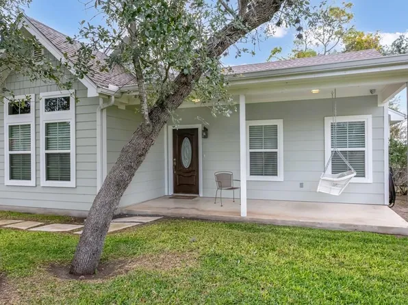 766 Julia Dr, Comfort, TX 78013