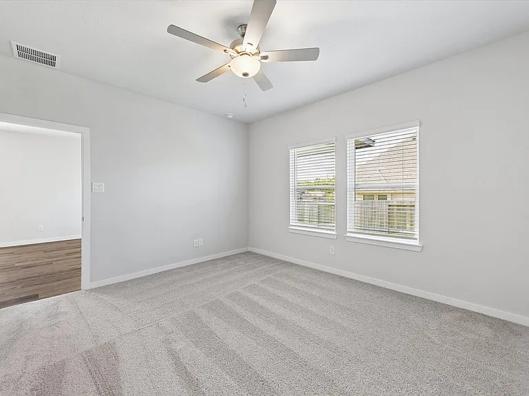 11605 Whirlaway Dr — Photo 12