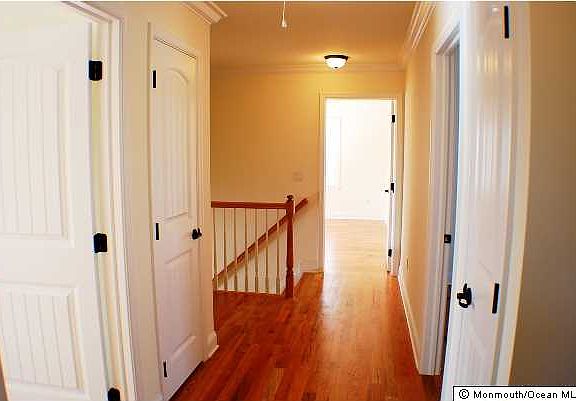 4th image of 509 Hardenbergh Ave
