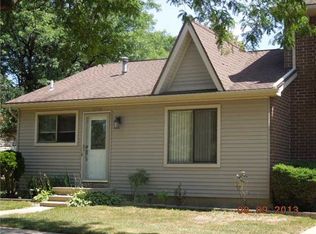 5798 Okemos Rd, Haslett, MI 48840