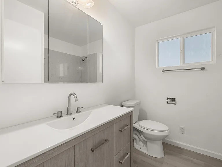 4208 Canby Way — Photo 9