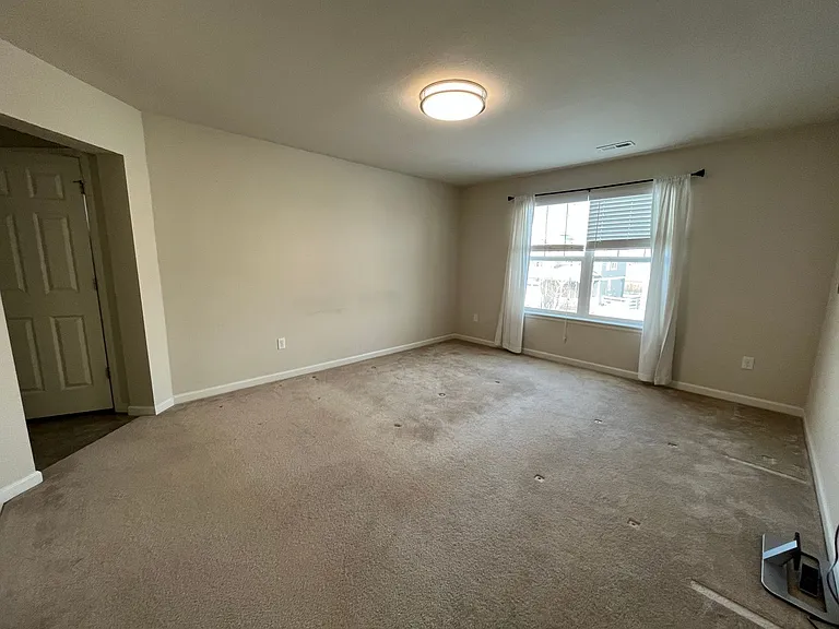3233 Anika Dr — Photo 18