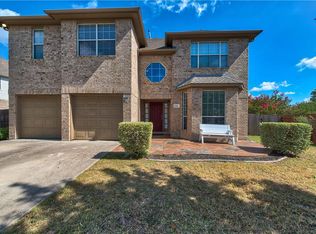 725 Hometown Pkwy, Kyle, TX 78640