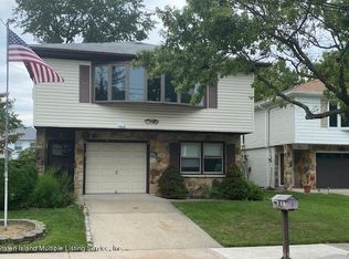 8 Shepard Ave, Staten Island, NY 10314