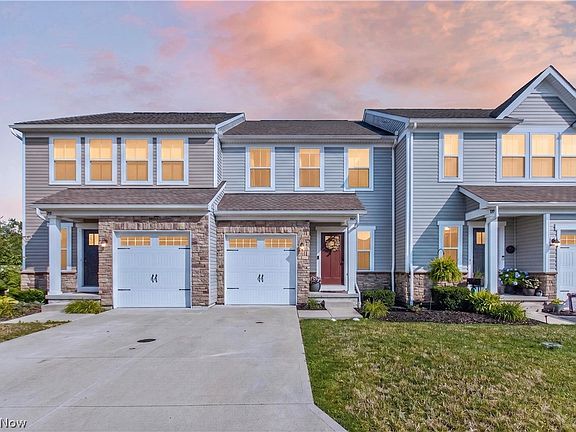 3rd image of 1195 Meadow Run